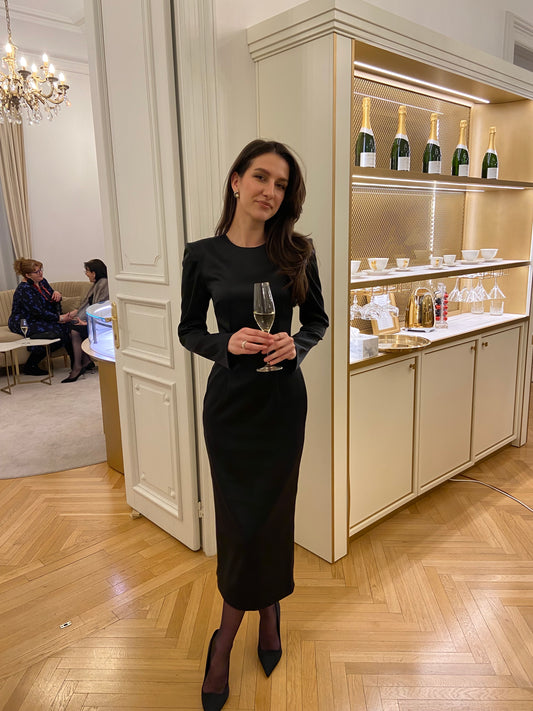 Midi black dress